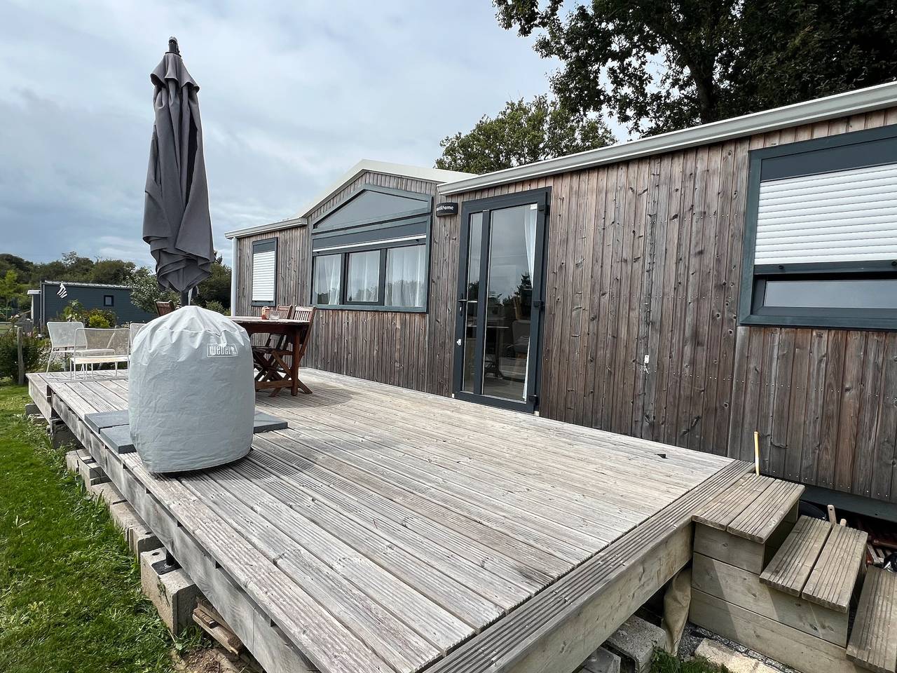 Mobilheim 'Mobil Home 4 Saisons Saint-Jacques' mit privater Terrasse, privatem Garten und Wi-Fi in Sarzeau, Côte des Mégalithes