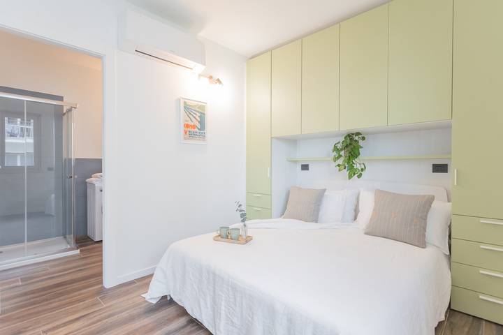 Ferienwohnung für 4 Personen, mit Seeblick und Pool sowie Terrasse in Pianello del Lario - 4