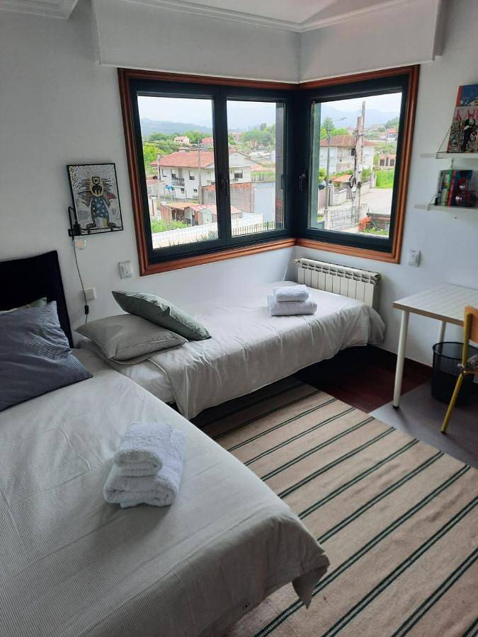 Location de vacances pour 6 personnes, avec jardin ainsi que vue et piscine à Gondomar - 3