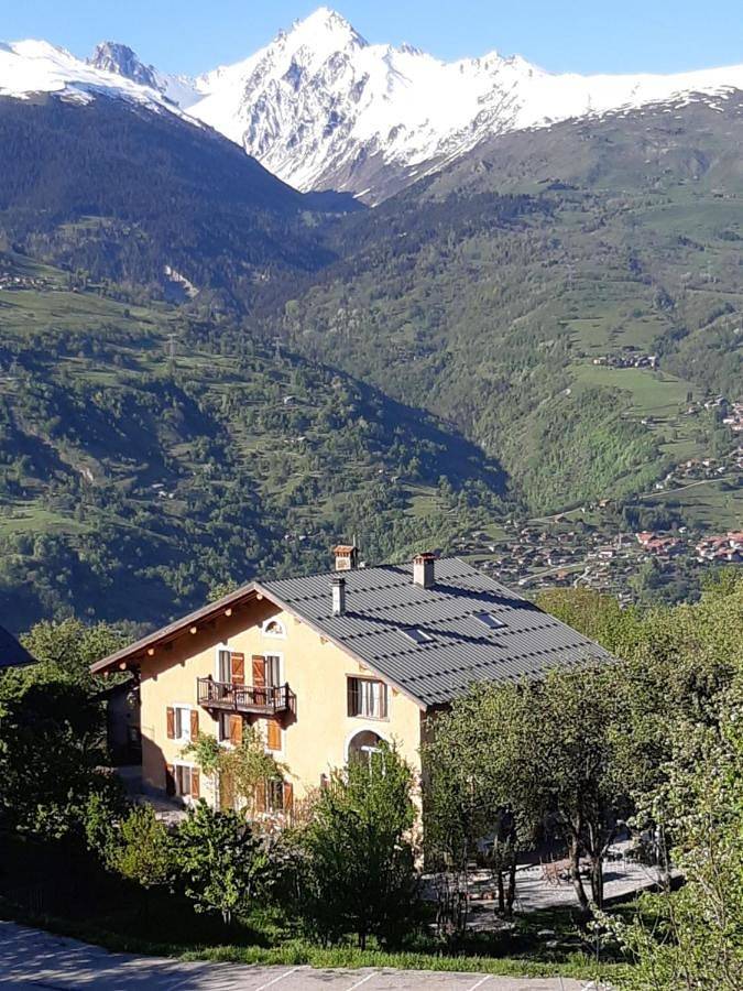 Chambre d’hôte pour 2 personnes, avec Terrasse ainsi que Jardin et Vue en Savoie - 4