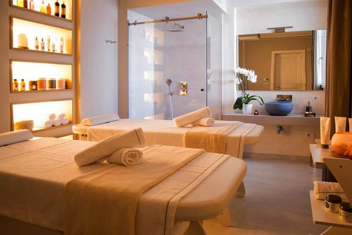 Location de vacances pour 2 personnes, avec jacuzzi et piscine ainsi que jardin et sauna à Miggiano - 4