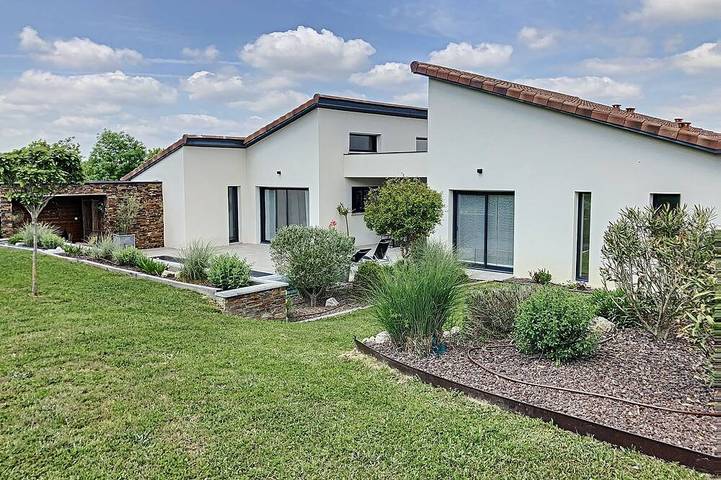 Cottage pour 10 personnes, avec jardin à Sainte-Foy-d'Aigrefeuille