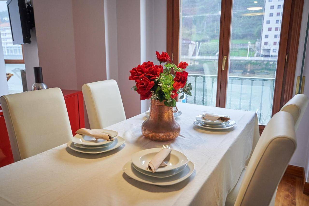 Entire apartment, Apartamento Bio Exclusivo con mirador en Bilbao y aparcamiento público gratuito in Bilbao, Bizkaia