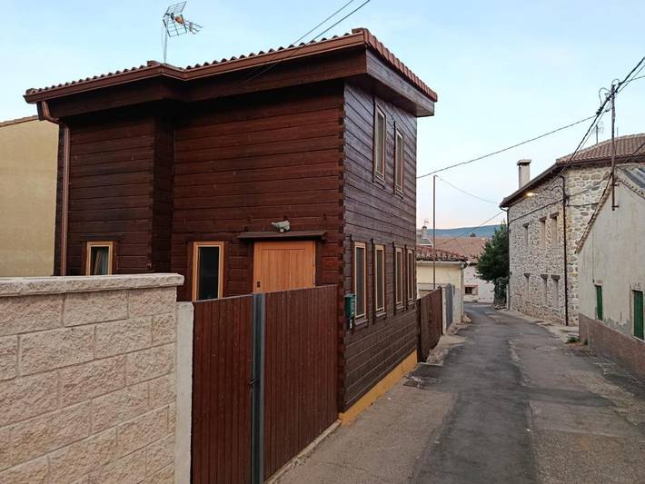 Apartamento para 5 personas, con jardín y vistas en Rascafría