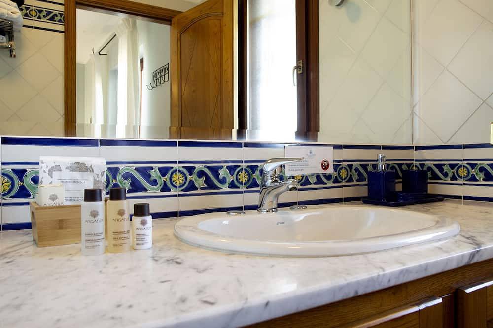 Villa Anastasia room in B&B with pool in Olbia, Costa Smeralda