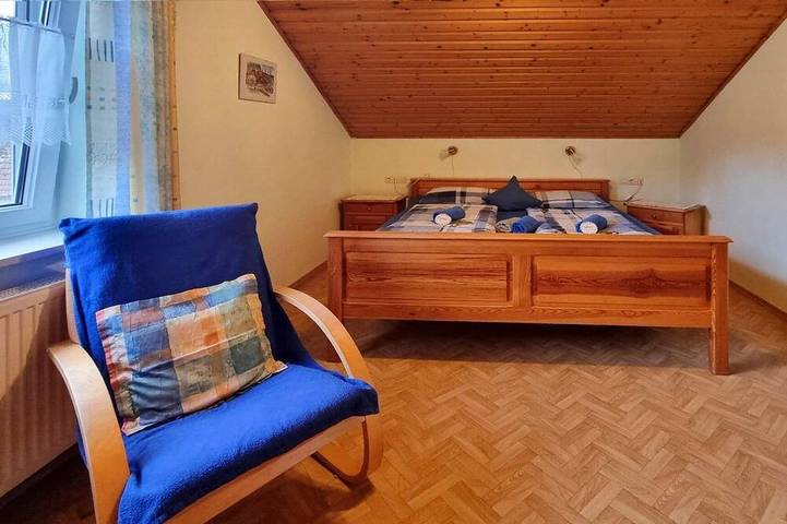 Ganze Wohnung, Gemütliche Ferienwohnung auf dem Bauernhof in Michelsneukirchen, Ostbayern