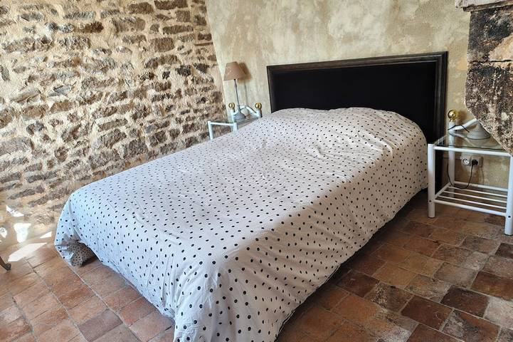 Gîte pour 3 personnes, animaux acceptés dans Thoste - 2