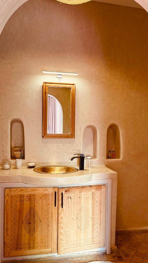 Location de vacances pour 10 personnes, avec vue ainsi que jardin et piscine, animaux acceptés dans Sidi Kaouki - 4