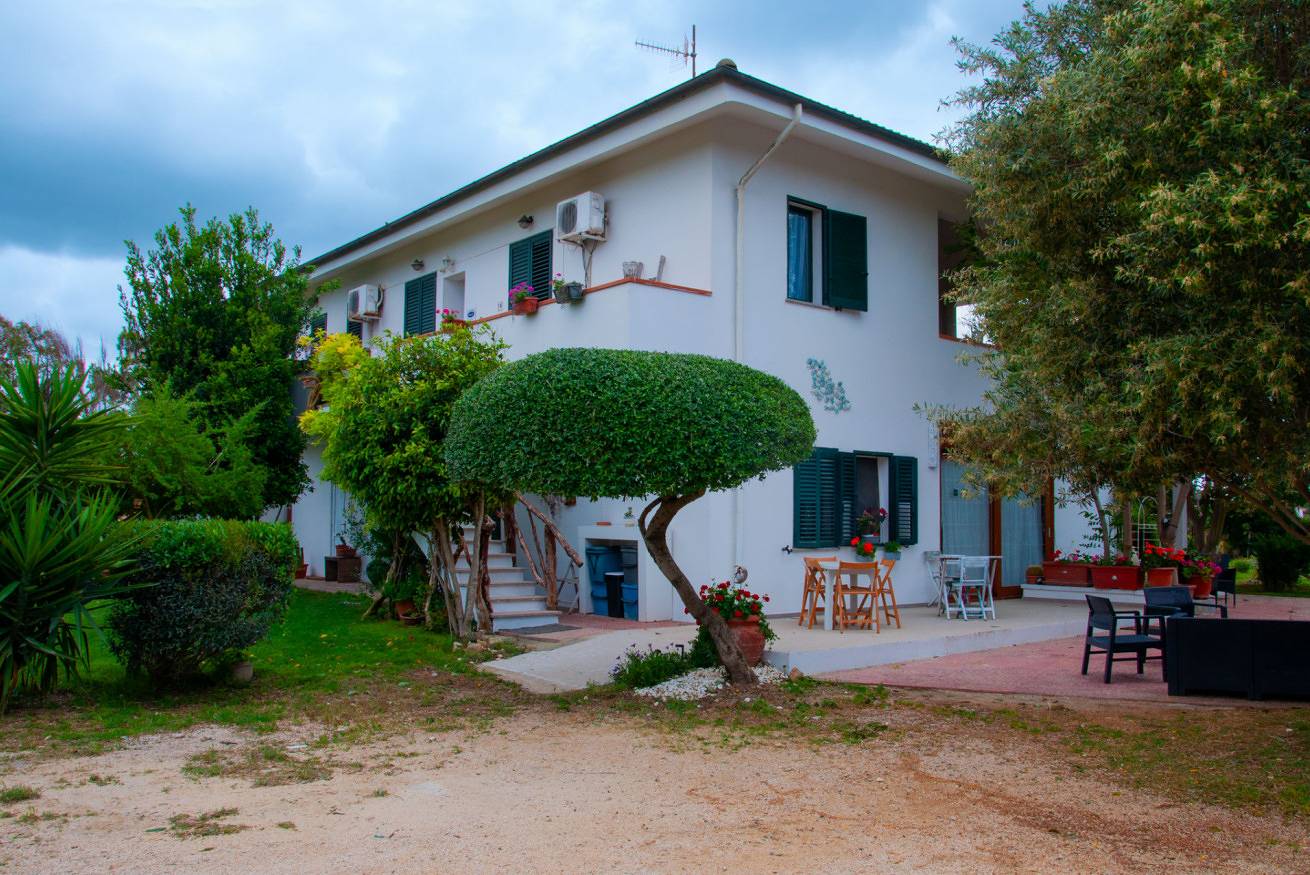 Appartement entier, Guesthost - Casa Eroma Apartment in Porto Torres, Province de Sassari