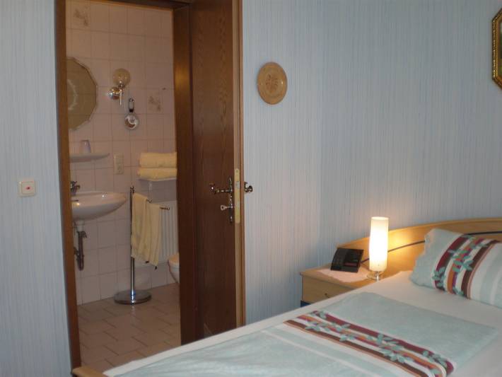 Ferienwohnung für 2 Personen, mit Garten in Schweich an der Römischen Weinstraße - 4