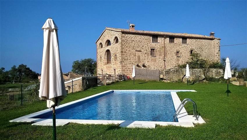 Casa rural para 16 personas, con piscina además de jardín y vistas, Se admiten mascotas en Provincia de Lleida - 2