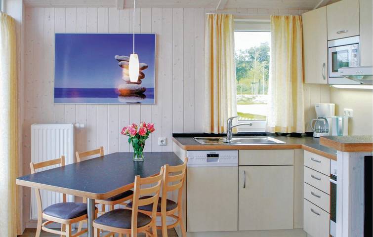 Apartamento junto a la playa con terraza y aparcamiento in Friedrichskoog-Spitze, Friedrichskoog