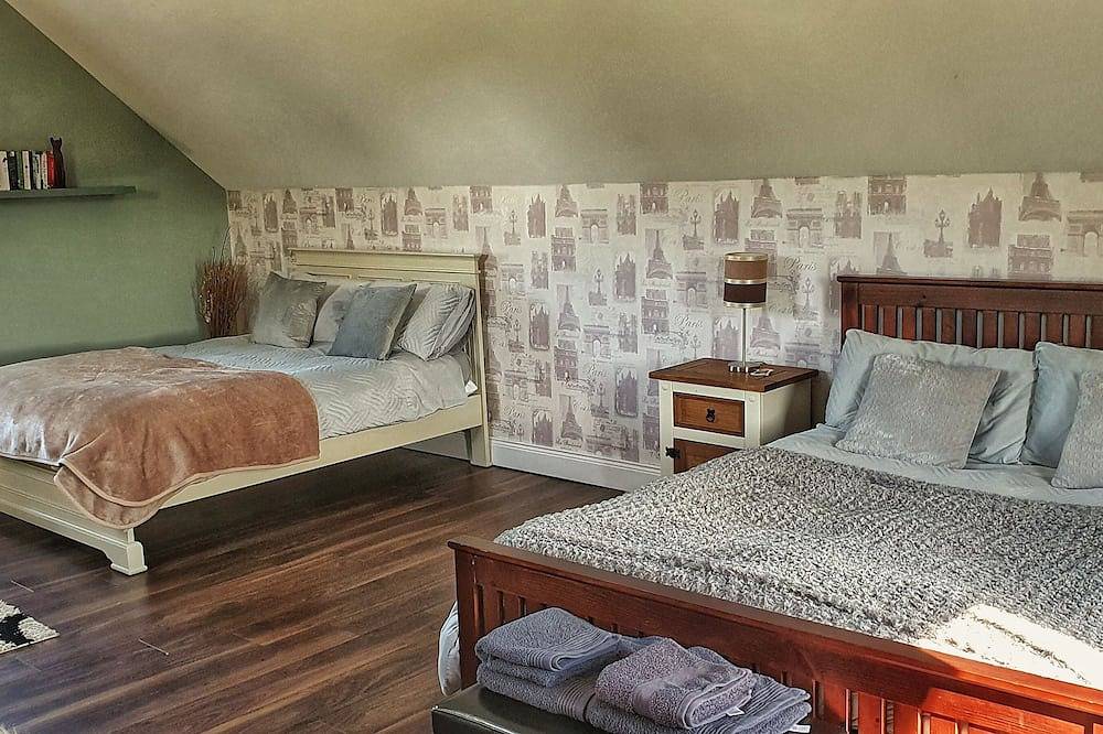 Cosy holiday apartment situated in the stunning peaceful Donegal countryside in Donegal, County Donegal