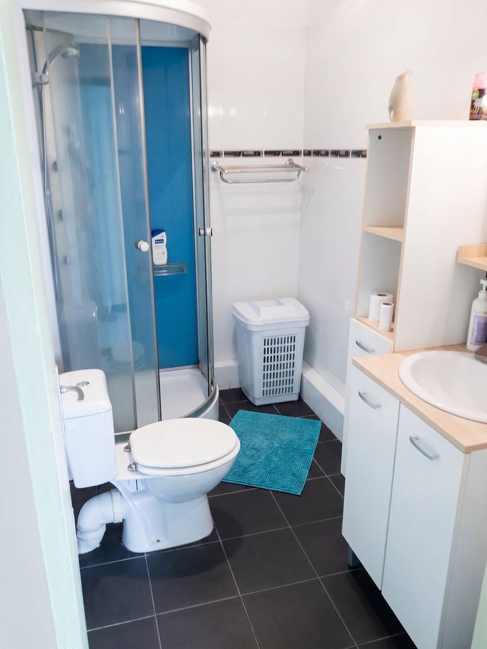 Appartement entier, Appartement charmant à Saint-Denis, 46 m², parking inclus. in Saint-Denis (Réunion), Île de la Réunion