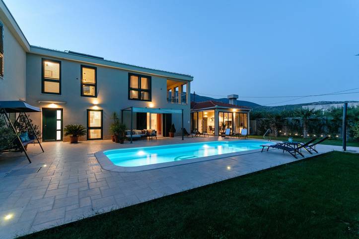 Villa pour 10 personnes, avec piscine et jardin à Trogir - 3