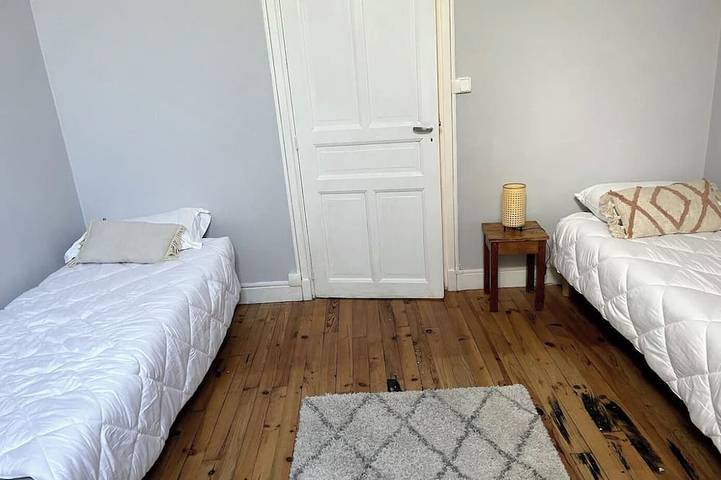 Spacious riverside getaway in Cahors, Quercy