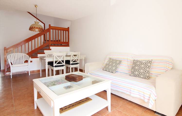 Bungalow para 6 personas, con Terraza además de Jardín y Piscina en Provincia de Valencia