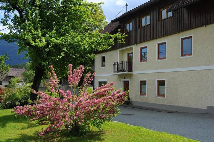 BnB für 4 Personen, mit Garten und Ausblick in Hermagor