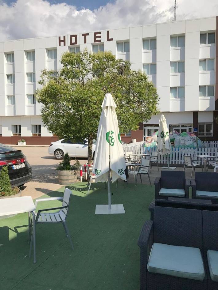 Hotel para 3 personas, con terraza - 1