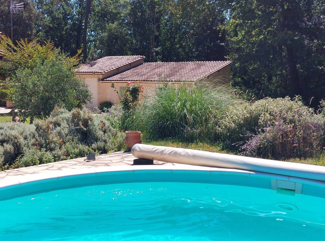 Maison Trankilou avec piscine, proche de Sarlat in Proissans, Périgord Noir