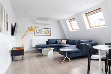 Holiday Rental for 4 People in London, South East England, Photo 1