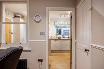 Holiday Home for 6 People in Poole, Poole Harbour, Photo 4
