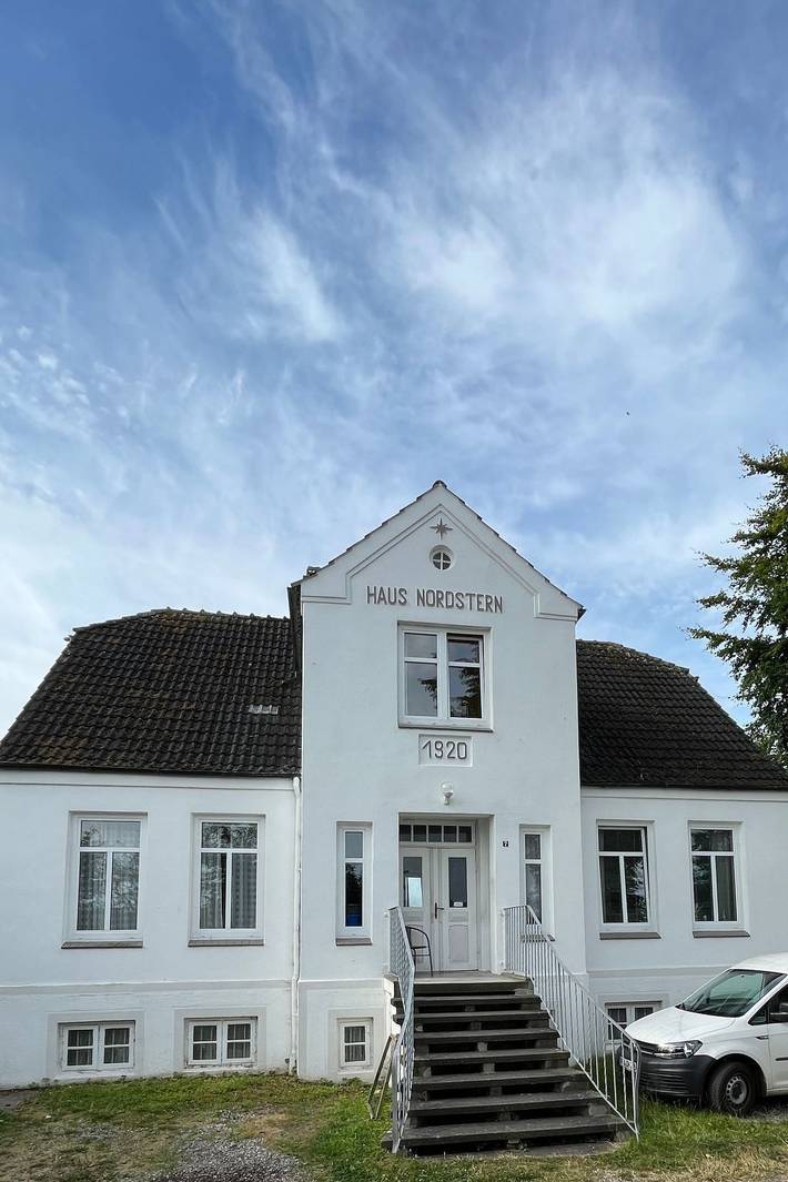 Direkt hinter dem Deich in Kalifornien (Ostsee), Schönberg
