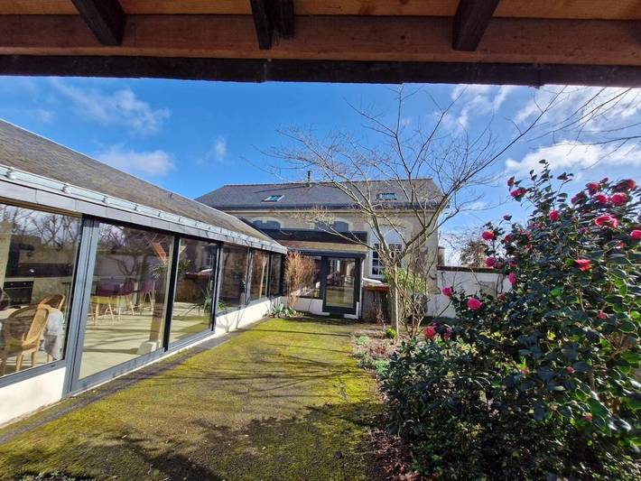 Location de vacances pour 12 personnes, avec jardin, animaux acceptés à Saumur