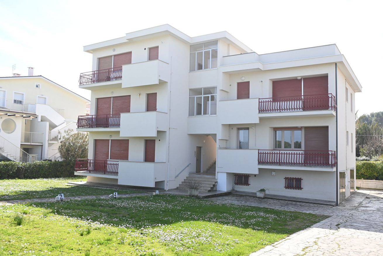 Entire apartment, M001 - Marcelli, three-room apartment with sea view in Marcelli, Riviera del Conero