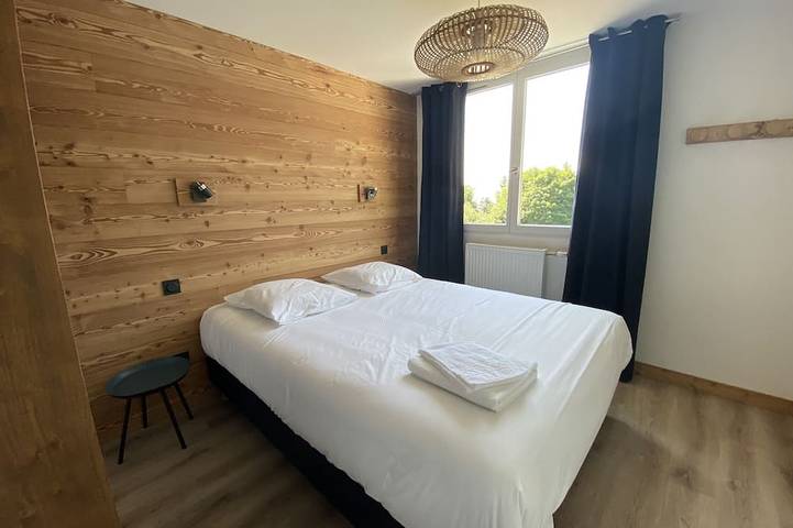 Ganze Wohnung, 6/8 pers apartment in the heart of the Chartreuse at the foot of the ski slopes in Sarcenas, Isère