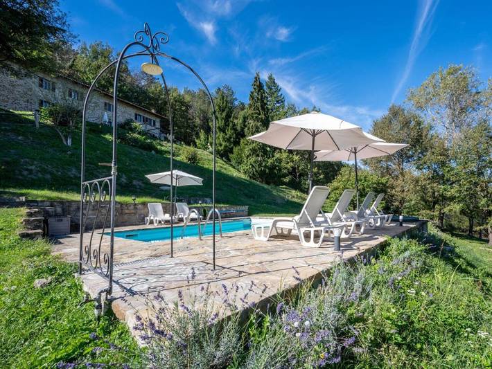 Gîte pour 2 personnes, avec piscine à Monastero Bormida