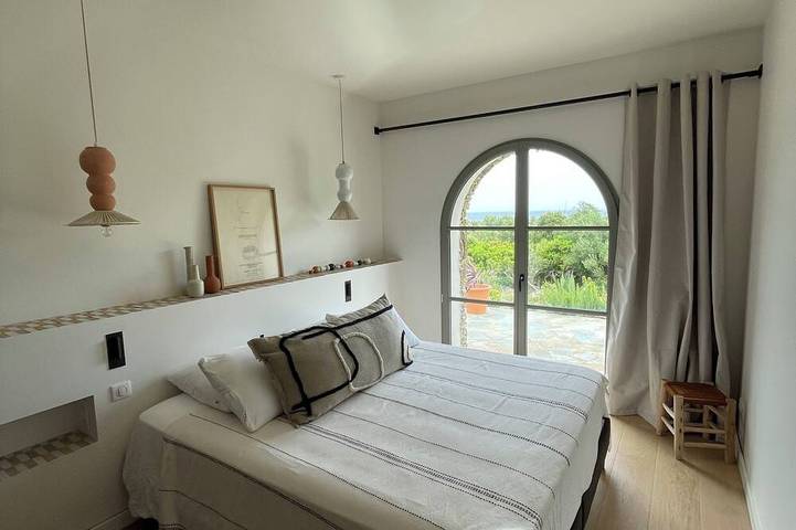 Location de vacances pour 10 personnes, avec jardin et terrasse à Ersa - 3