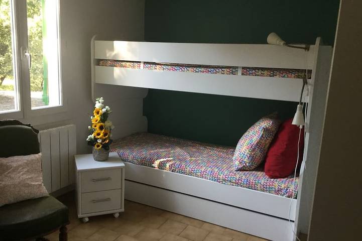 Location de vacances pour 8 personnes, avec balcon et jardin à Varages - 2