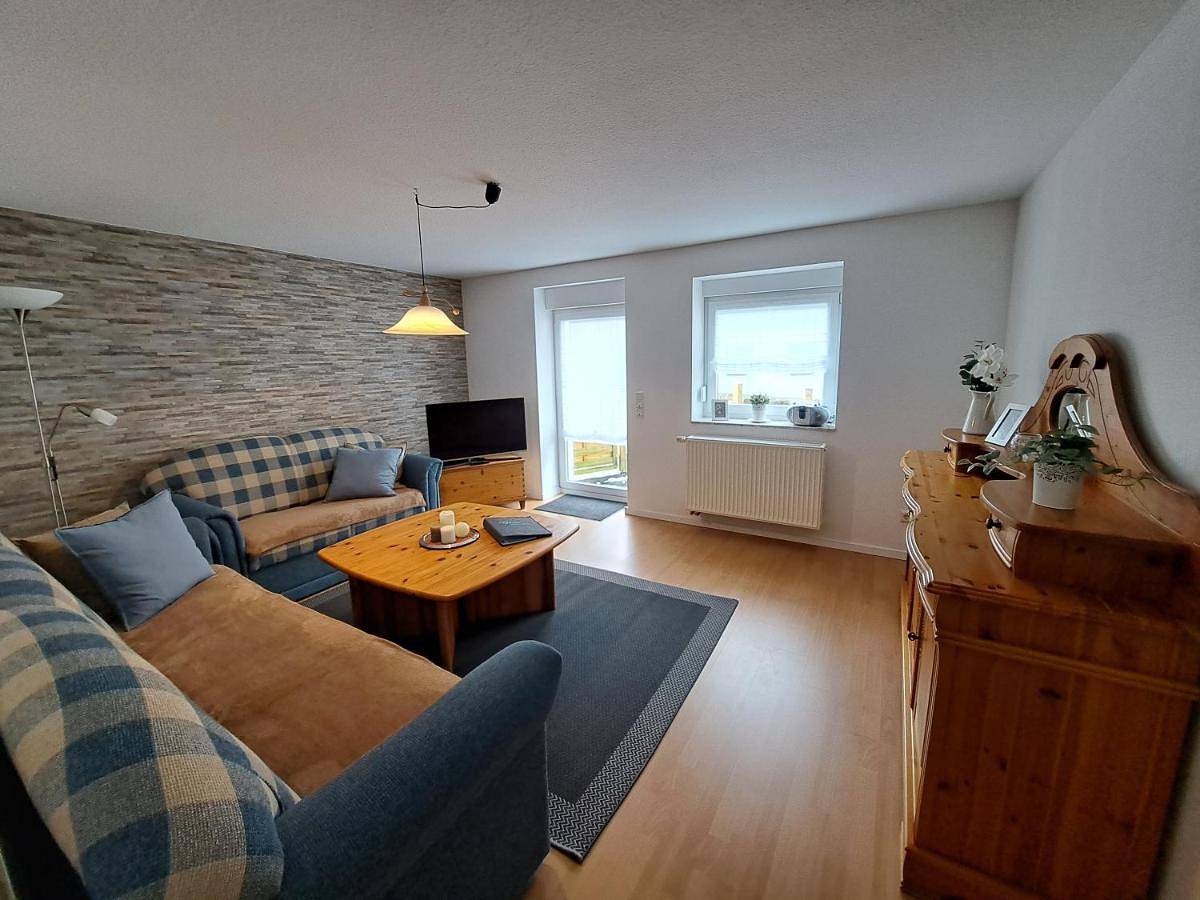 Ganze Wohnung, Two-Bedroom Apartment in Reichshof, Oberbergischer Kreis