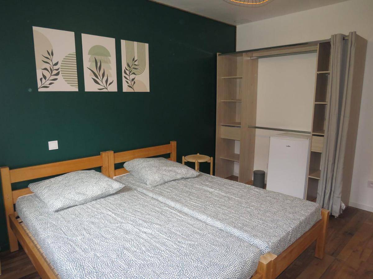 Large Twin Room in Beauvène, Parc naturel régional des Monts d'Ardèche