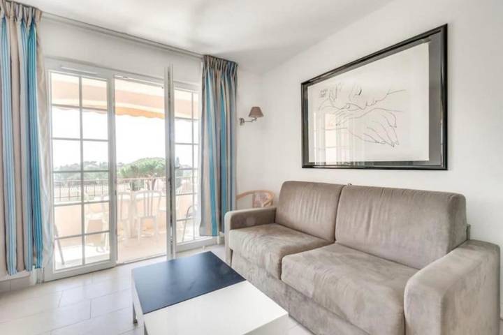 Gîte pour 4 personnes, avec balcon, adapté aux familles dans Port Santa-Lucia - 4