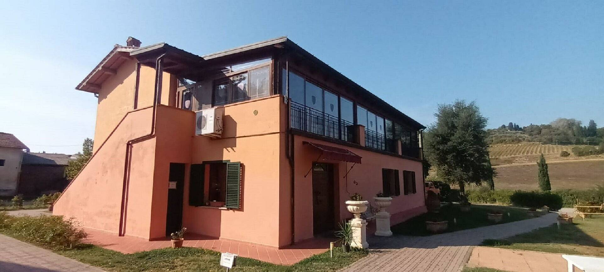 Tenuta Borgo al Sole - Maioliche in San Miniato, Province de Pise
