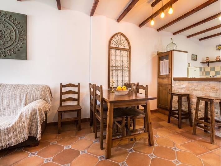 Casa rural para 6 personas, con Balcón además de Terraza y Piscina en Nigüelas - 2