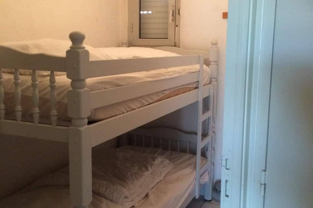 Appartement entier, Bord-mer, pas vis à vis, Rez-Jardin, Terrasse. park. privé, orienté Sud, Confort in Damgan, Côte des Mégalithes