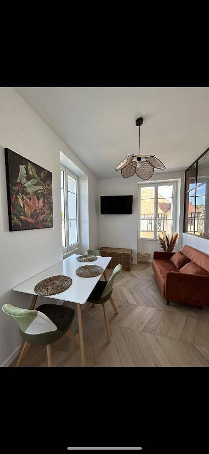 Appartement entier, One-Bedroom Apartment in Deauville, Région de Lisieux