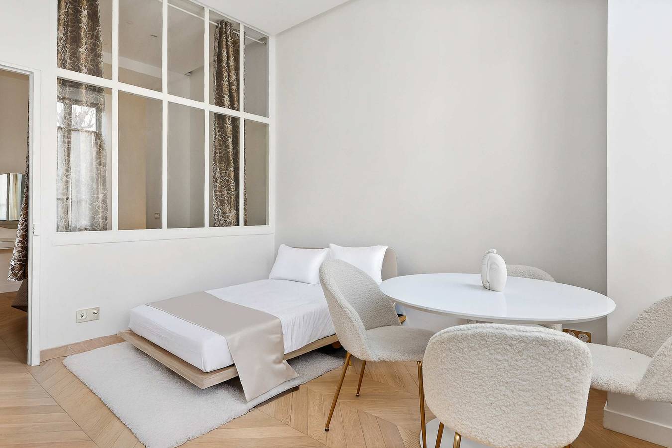 Appartement entier, Loft de luxe en plein centre-ville in Asnières-sur-Seine, Hauts-de-Seine