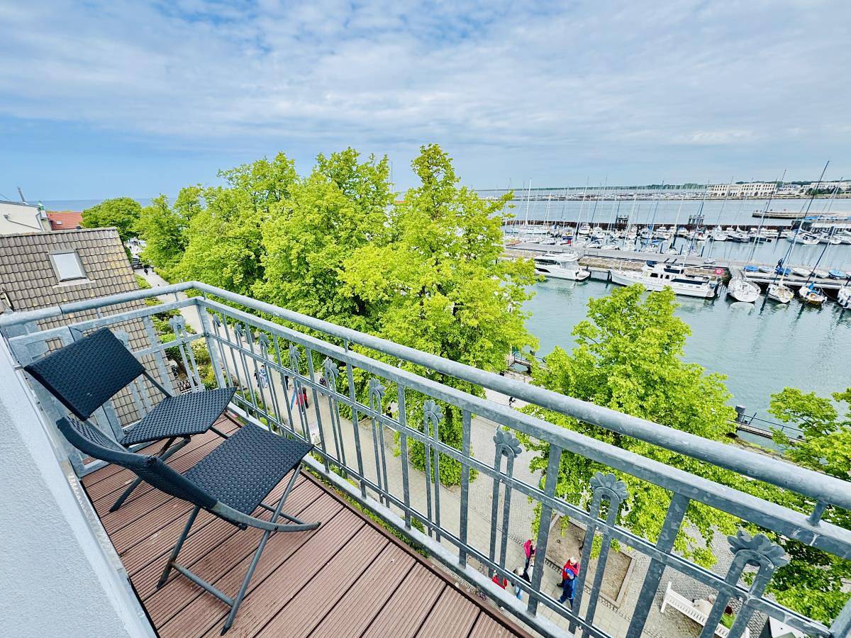 Ganze Wohnung, Sonnenaufgang am Alten Strom in Warnemünde Strand, Rostock