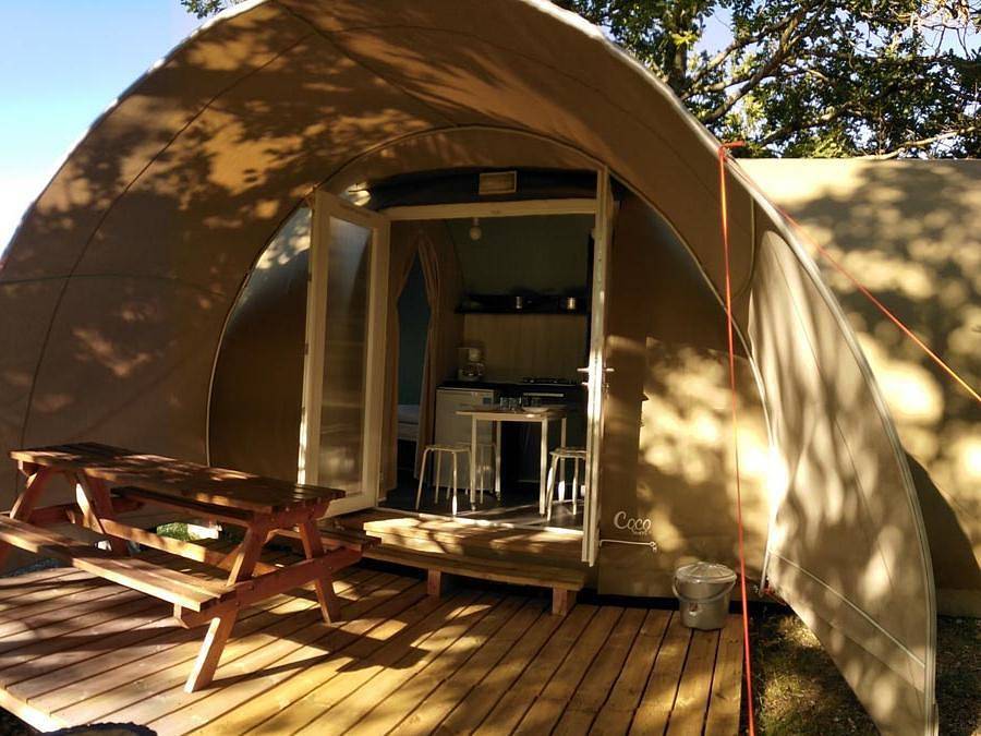 Camping Le Roc del Rey - Bungalowzelt 4 personen - Coco sweet (Sonntag bis Sonntag von 07/07/24 bis 01/09/24) 2/4 Pers. in Belloc, Ariège