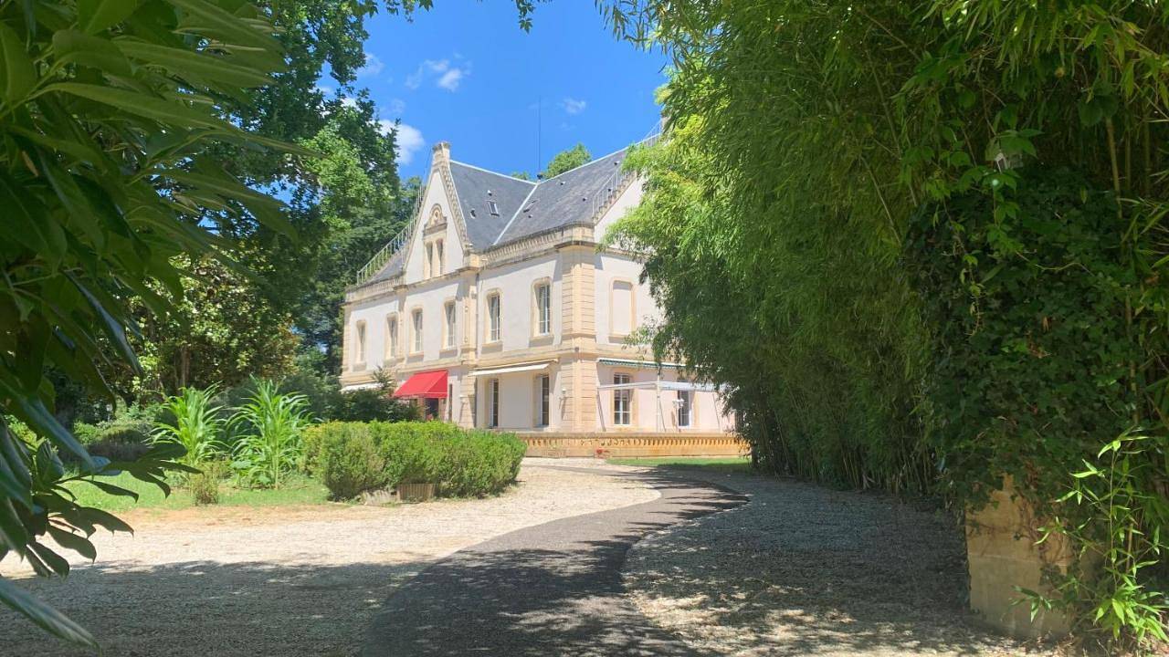 Standard Double Suite in Le Buisson-de-Cadouin, Périgord Pourpre