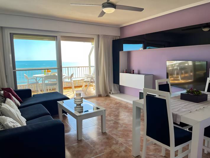 Hel lejlighed, Beachfront Apartment in Cullera, Valencia with Sea Views in Platja de Sant Antoni (Cullera), Cullera