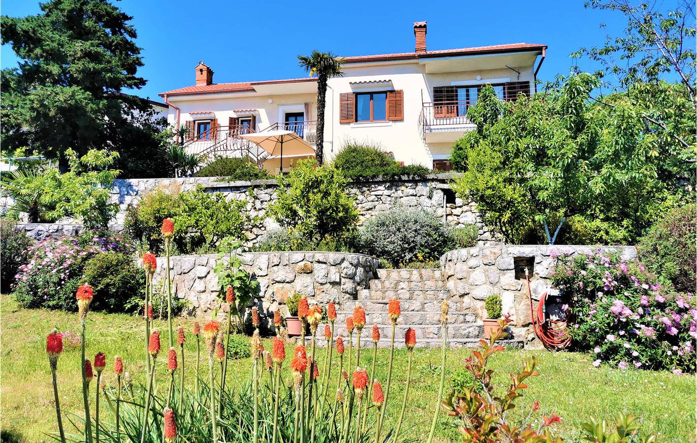 Ganze Ferienwohnung, Ferienwohnung für 6 Personen mit Terrasse in Vrh Martinscice, Primorje-Gorski Kotar