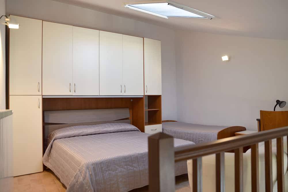 Rainbow \"Family Loft\" Holiday Rental in Roccavivara, Campobasso Provinz
