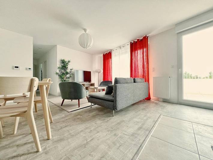 Appartement de vacances pour 6 personnes, avec Balcon ainsi que Terrasse et Vue