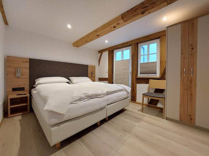 Ferienwohnung für 4 Personen, mit Terrasse und Garten sowie Ausblick in Mönchberg