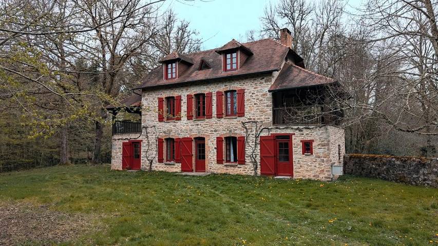 Gîte pour 15 personnes, avec piscine et jardin, animaux acceptés à Château-Chervix - 2